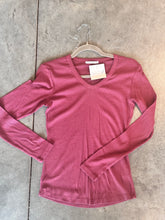 Load image into Gallery viewer, V-Neck Fitted Ribbed Long Sleeve
