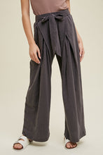 Load image into Gallery viewer, Pleated Wide Leg Front Tie Pants
