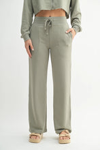 Load image into Gallery viewer, Relaxed Wide Band Sweatpants
