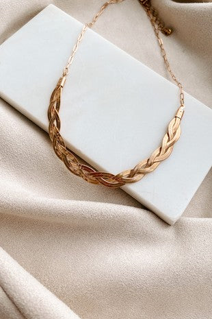 Gold Slit Chain Necklace