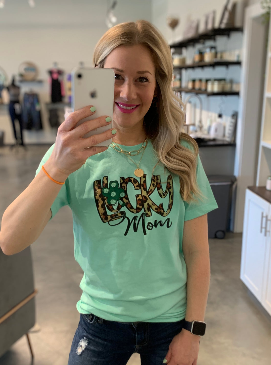Leopard Lucky Mom Graphic Tee