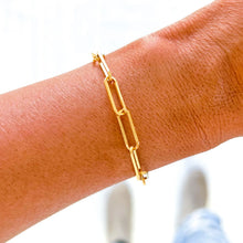 Load image into Gallery viewer, 18K Gold Coco Paper Clip Bracelet

